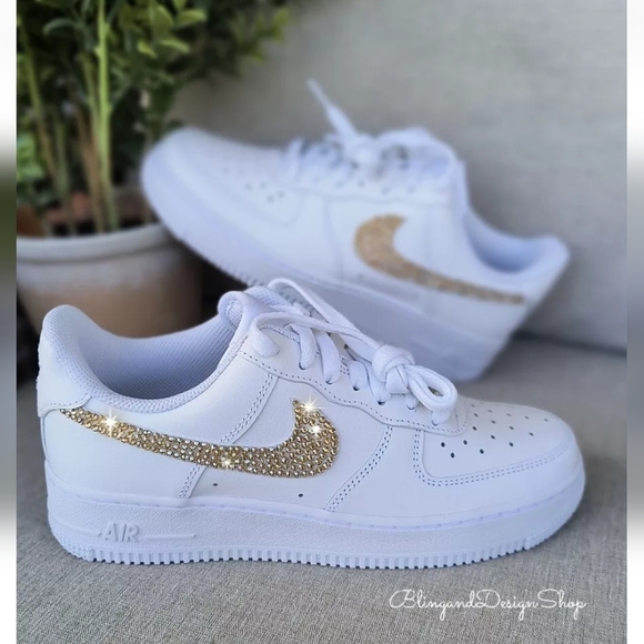 Women's Nike Air Force 1 07 White Sneakers made with Swarovski Crystals - Picture 3 of 7